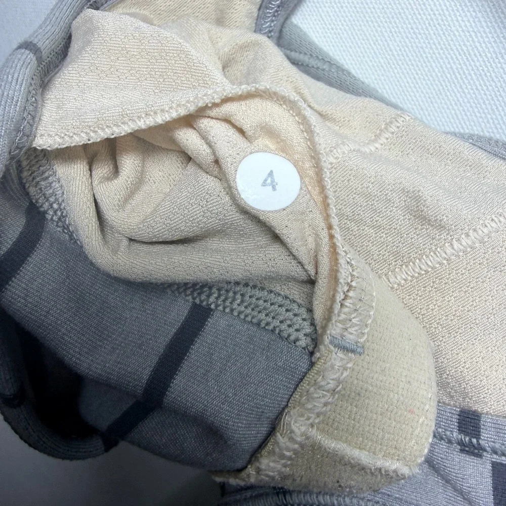 Lululemon No Limits Grey Striped Tank Top Women's‎ size 4 Gym Yoga